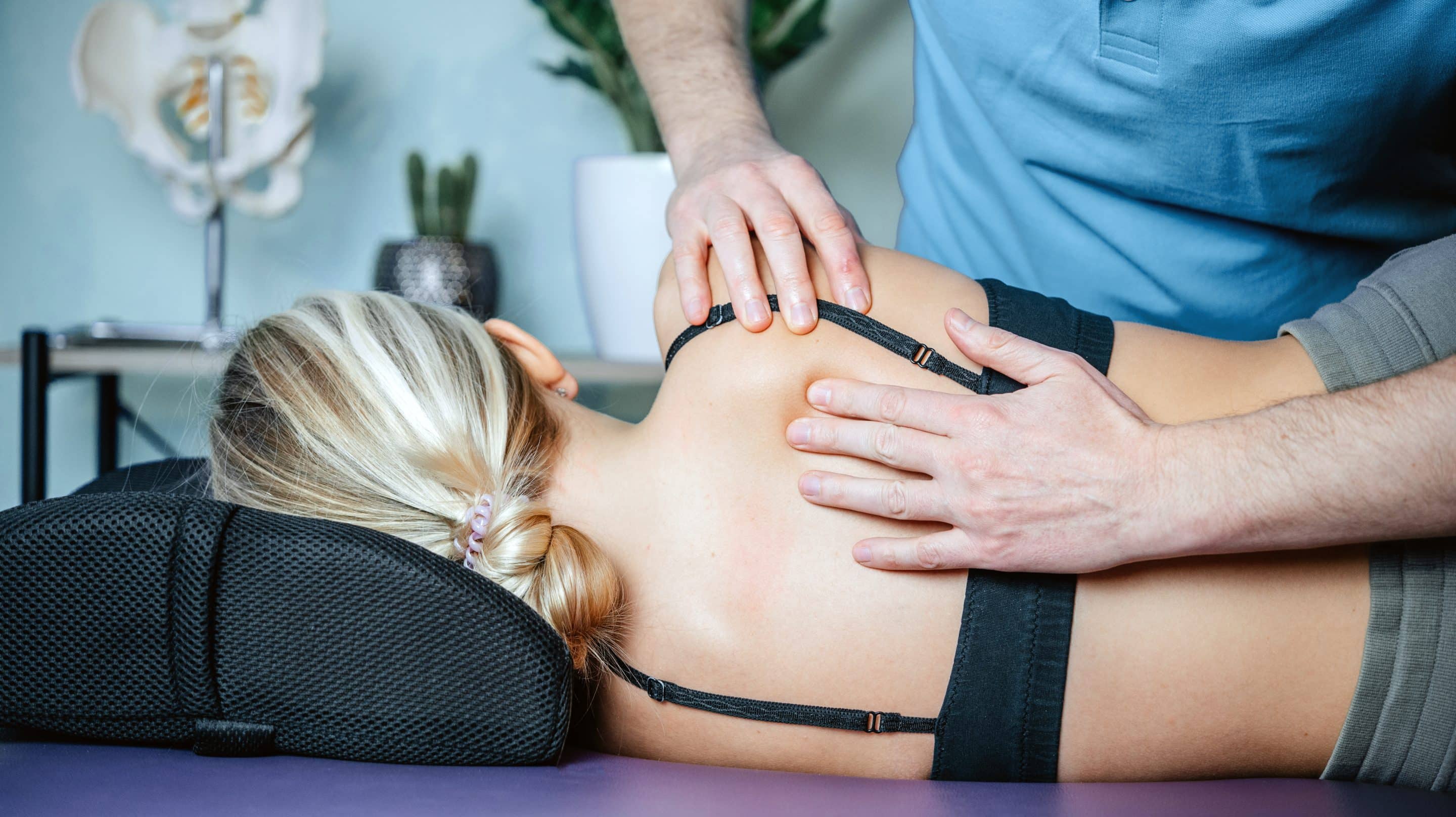 Does myofascial release break up scar tissue?